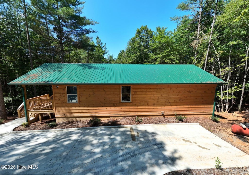 Photo of 226 Choctaw Ridge Trail, Murphy, NC 28906 (MLS # 100602245)