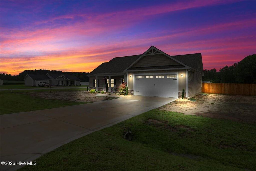 Photo of 21 Oakbridge Way, Pikeville, NC 27863 (MLS # 100591669)