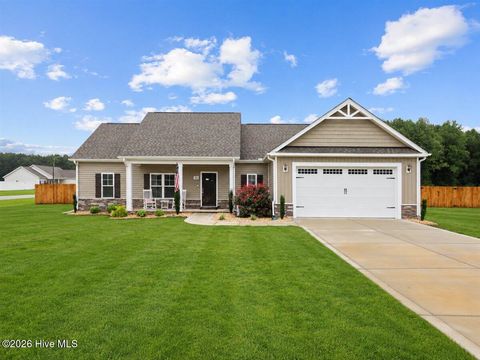Photo of 21 Oakbridge Way, Pikeville, NC 27863 (MLS # 100591669)