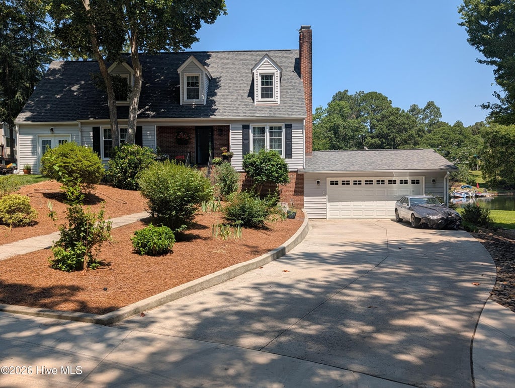 Photo of 138 Overlook Drive, Seven Lakes, NC 27376 (MLS # 100581470)
