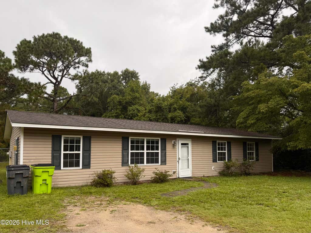 Photo of 792 Broad Creek Road, New Bern, NC 28560 (MLS # 100592619)