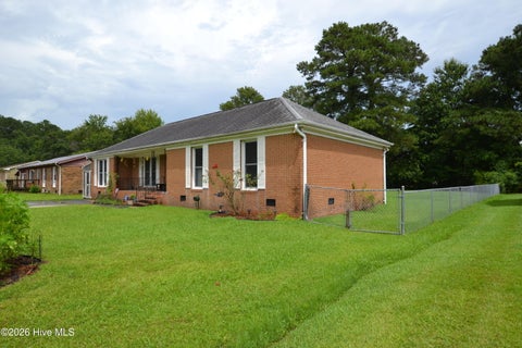 Photo of 126 Dare Drive, New Bern, NC 28560 (MLS # 100590638)