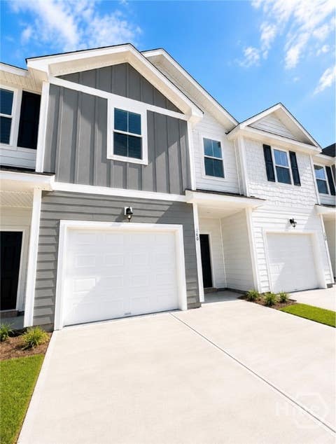 Townhouse For Sale - 160 Stafford Loop Loop<br/> Richmond Hill, GA 31324