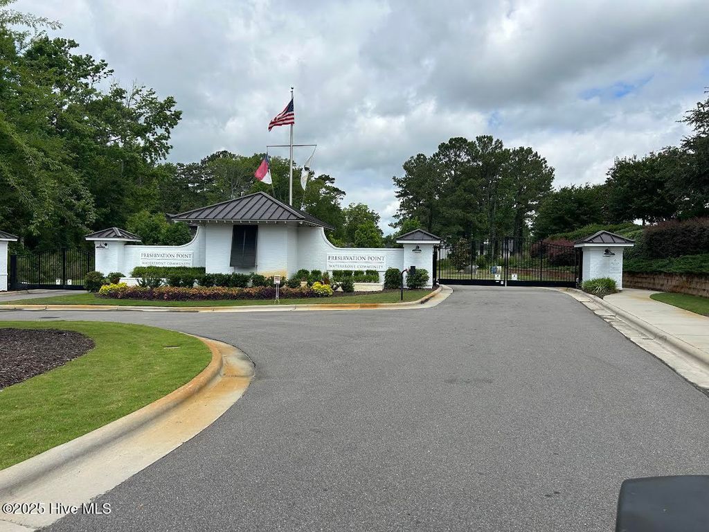 Photo of 208 Preservation Pt Avenue, Wilmington, NC 28401 (MLS # 100510941)