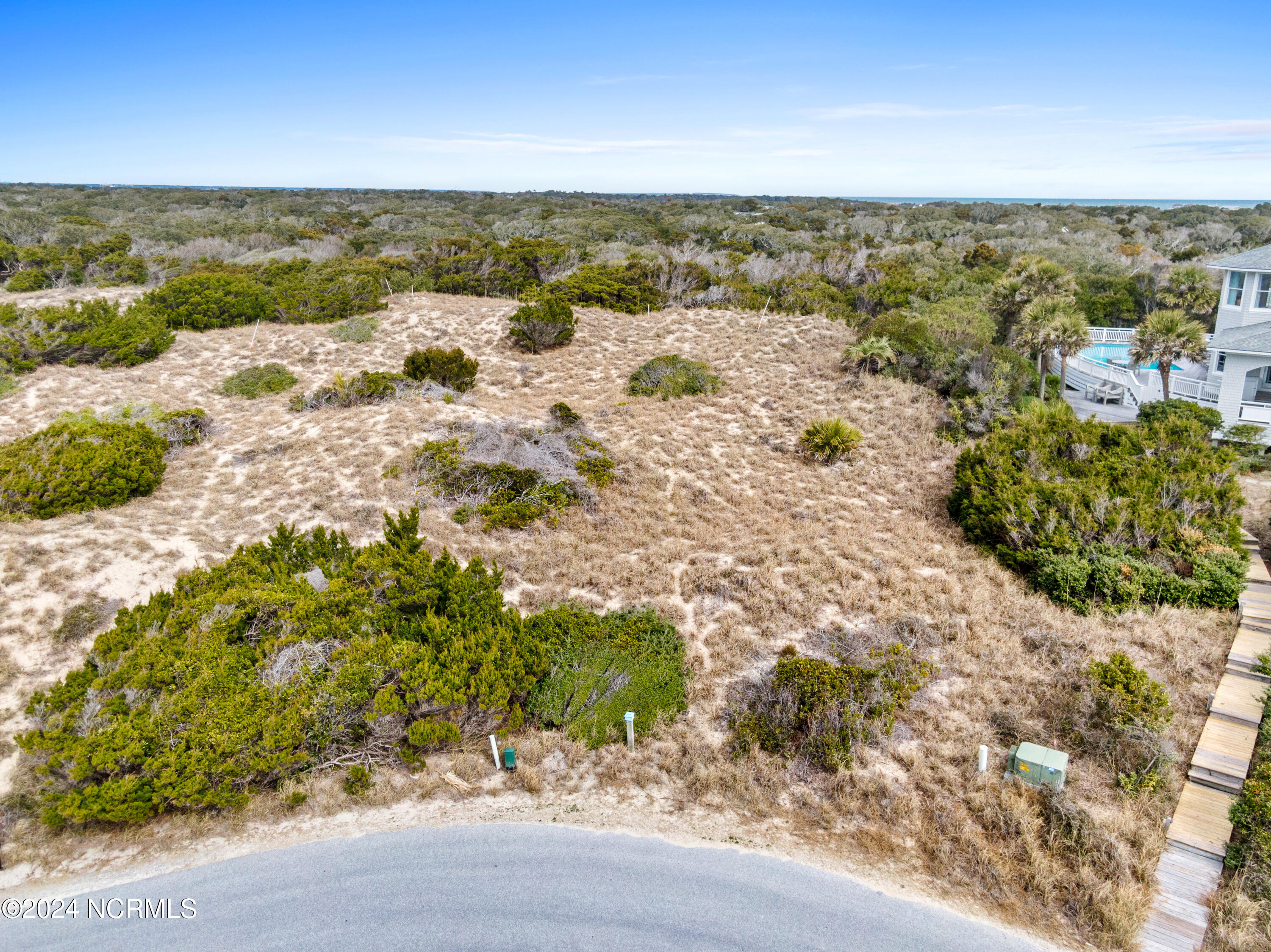 1011 2607R S Bald Head Wynd