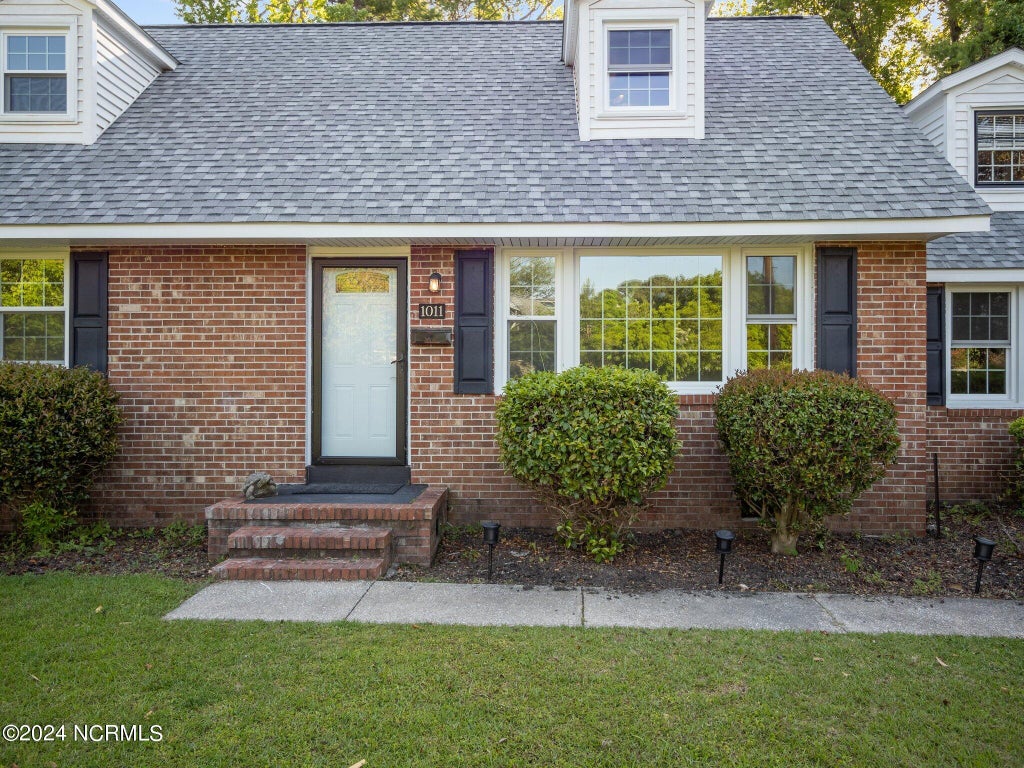 Photo of 1011 Daniel Place, Jacksonville, NC 28540 (MLS # 100600657)