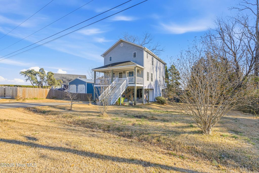 Photo of 103 Gibbs Road, New Bern, NC 28560 (MLS # 100551861)