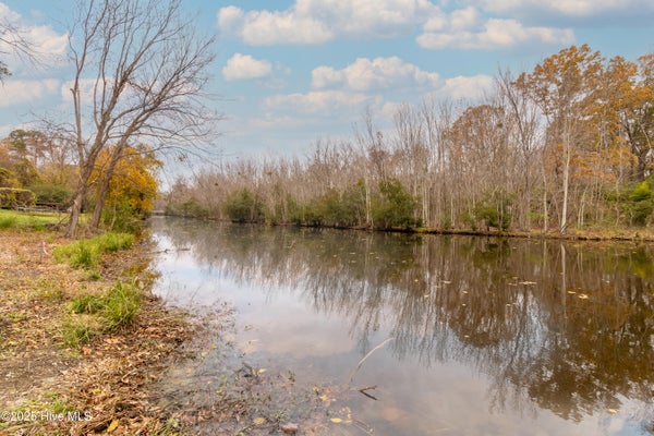 122 MONTPELIER DR, EDENTON, NC 27932 - Image 2aec679aa045e0aed729c617ce88e03e/1573558519