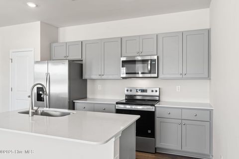 Tiny photo for 626 S Squires Run Lane, Richlands, NC 28574 (MLS # 100546635)