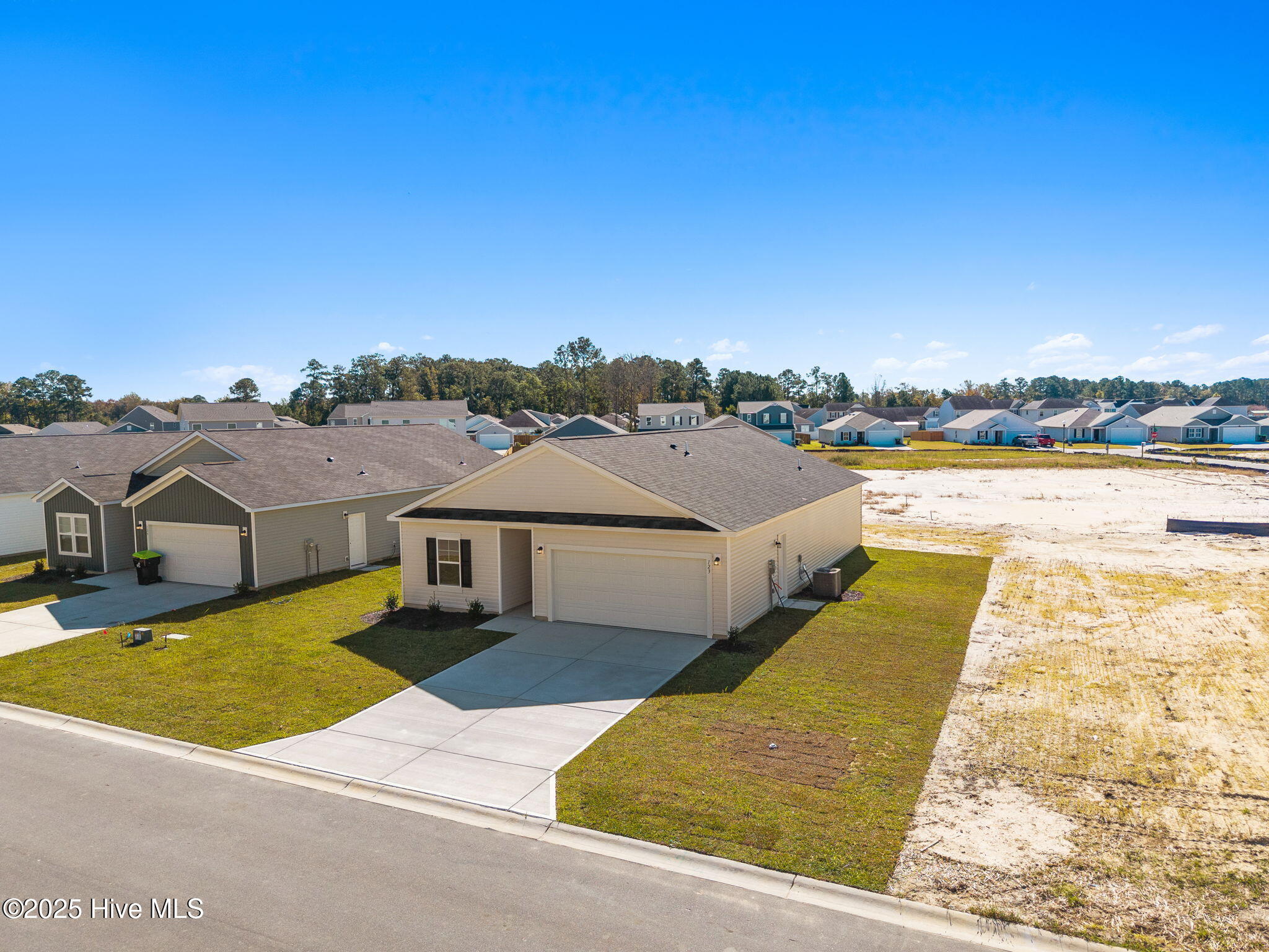 626 S Squires Run Lane