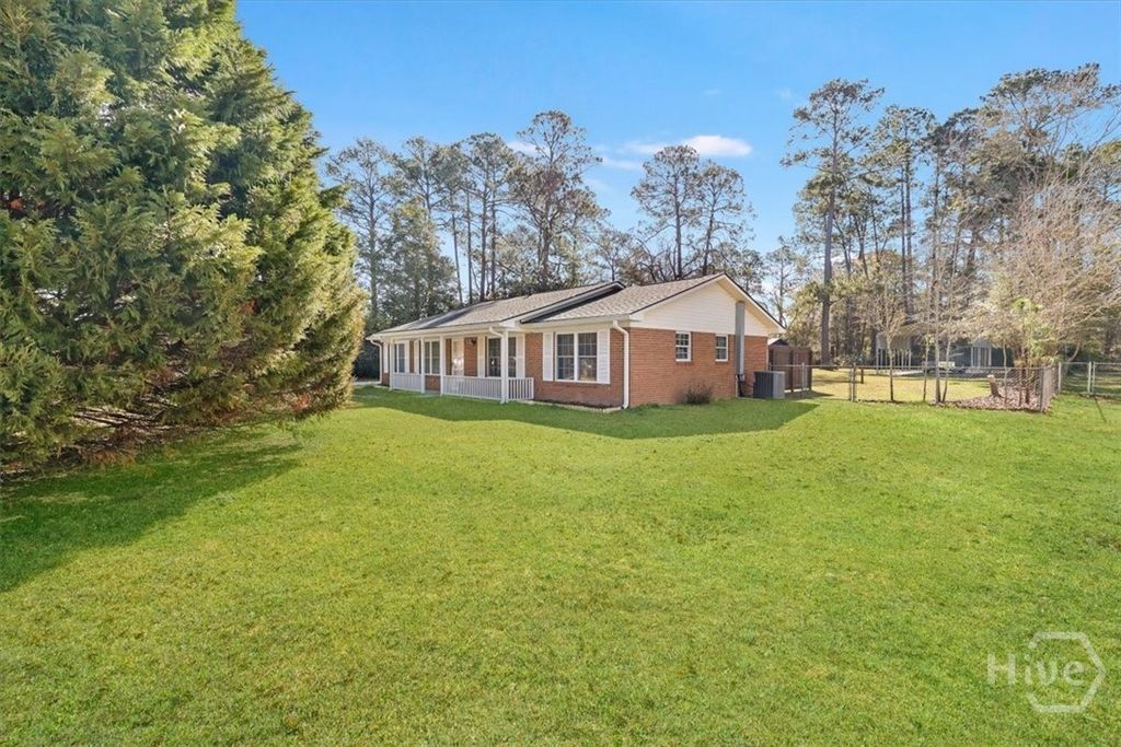 Photo of 111 E Long Street, Rincon, GA 31326 (MLS # SA351066)