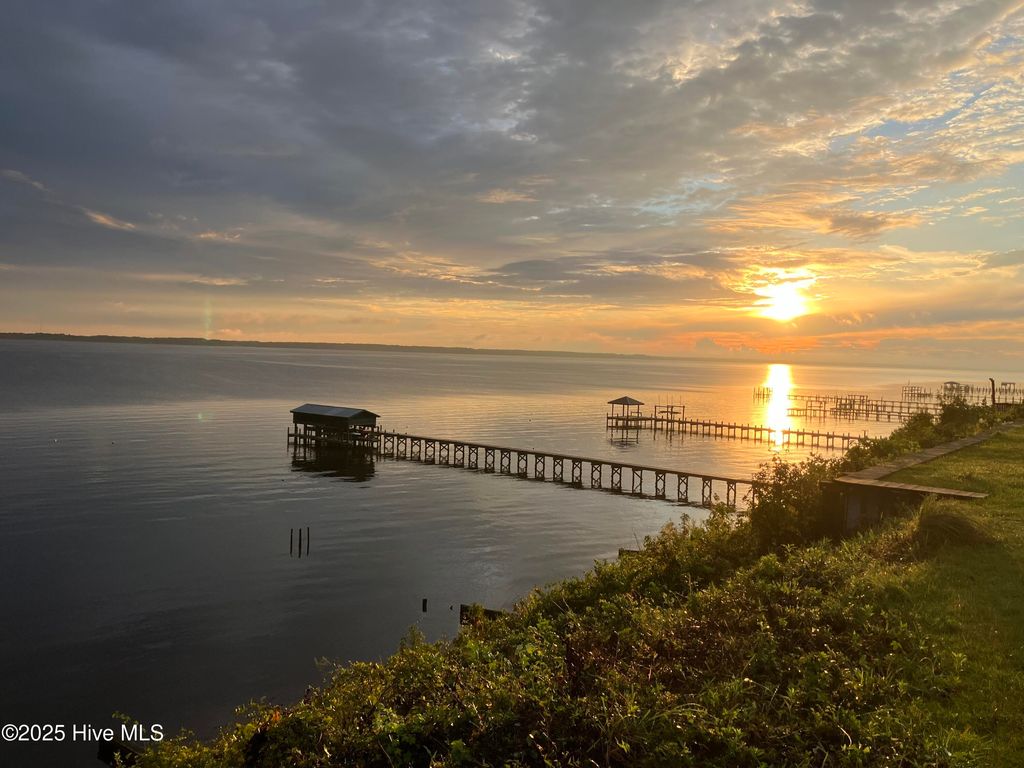 Photo of 1011 Driftwood Drive, Blounts Creek, NC 27814 (MLS # 100533203)