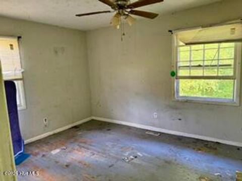 Tiny photo for 6 Cornell Drive, Jacksonville, NC 28546 (MLS # 100573750)