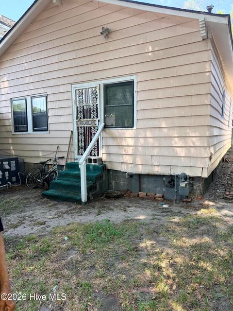 Tiny photo for 517 S 7th Street, Wilmington, NC 28401 (MLS # 100589506)