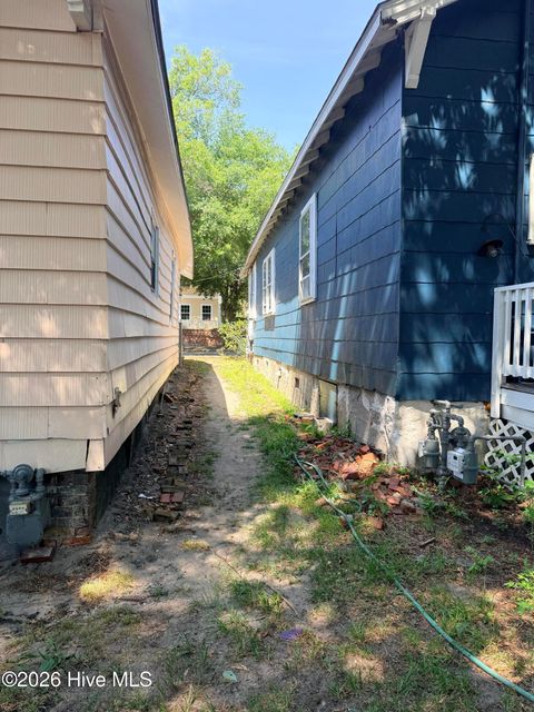 Tiny photo for 517 S 7th Street, Wilmington, NC 28401 (MLS # 100589506)