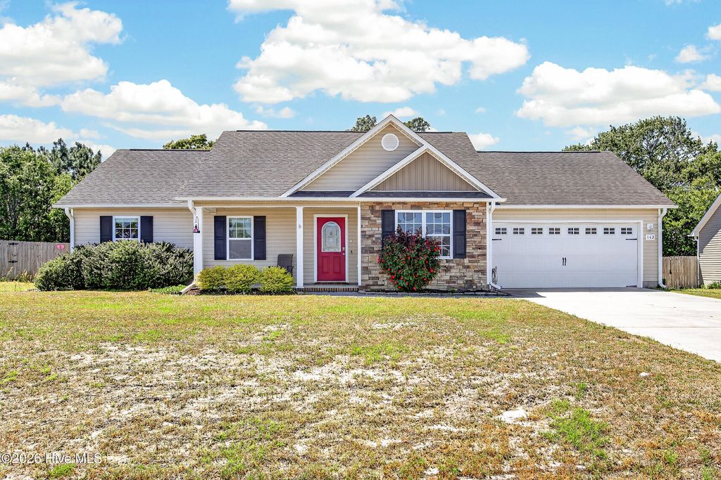 Photo of 142 Rosemary Avenue, Hubert, NC 28539 (MLS # 100569204)