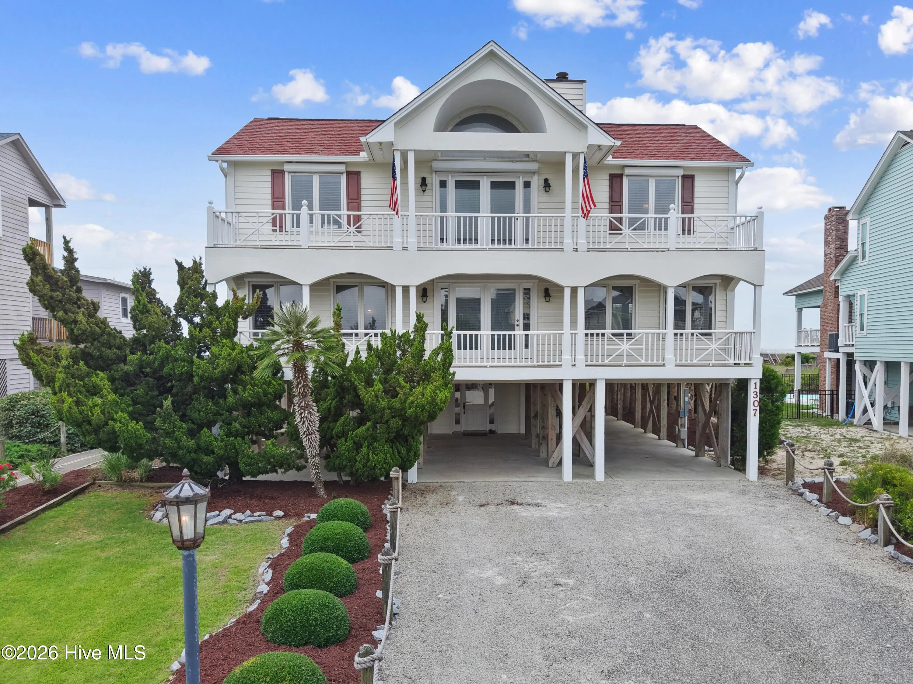 1307 Ocean Boulevard W, Holden Beach, NC, 28462