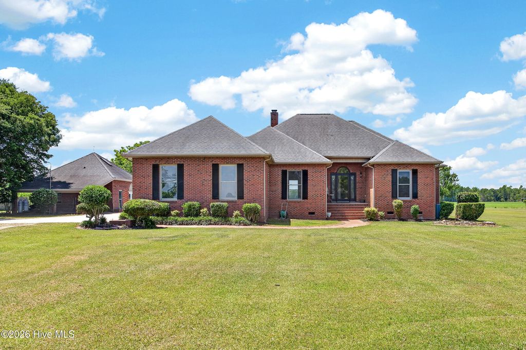 Photo of 2732 White Oak River Road, Maysville, NC 28555 (MLS # 100575608)
