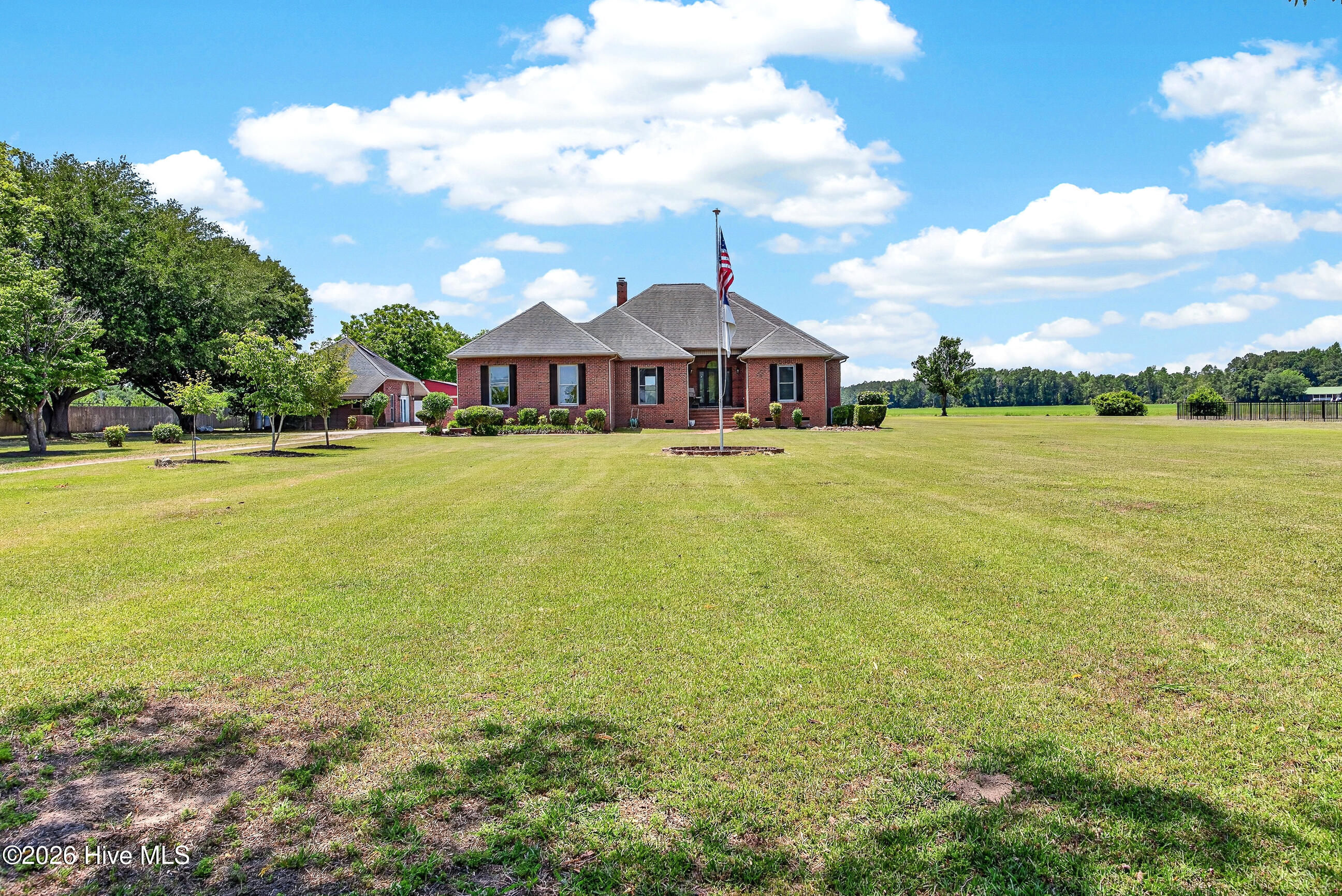 2732 White Oak River Road