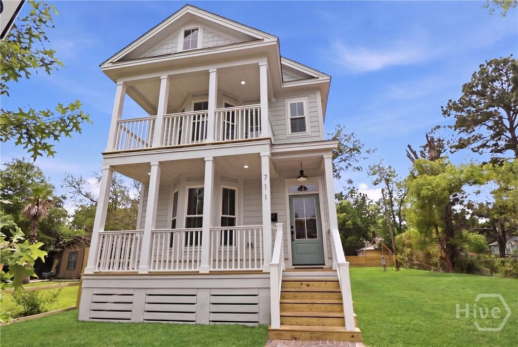 Photo of 711 E 36th Street, Savannah, GA 31401 (MLS # SA354189)