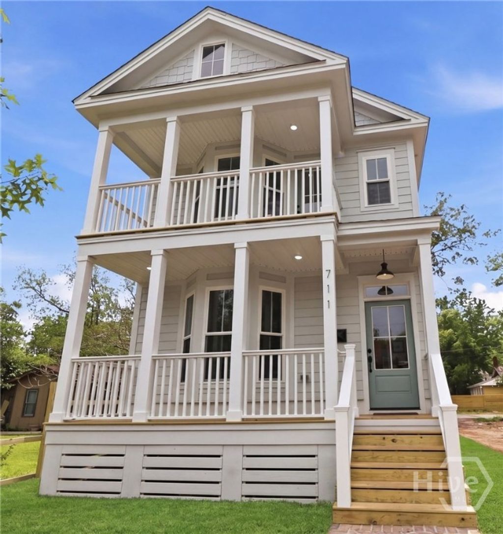 Photo of 711 E 36th Street, Savannah, GA 31401 (MLS # SA354189)