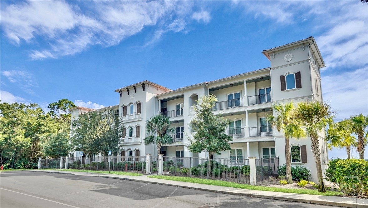 227 Fort King George Drive H