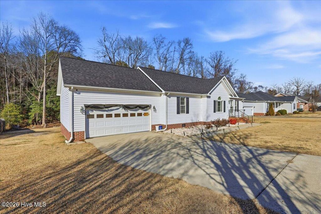 Photo of 304 Marlin Lane, Pikeville, NC 27863 (MLS # 100556137)