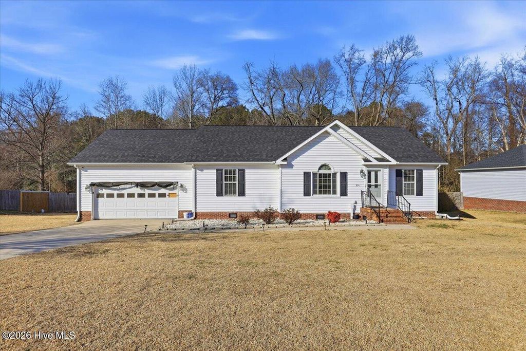 Photo of 304 Marlin Lane, Pikeville, NC 27863 (MLS # 100556137)