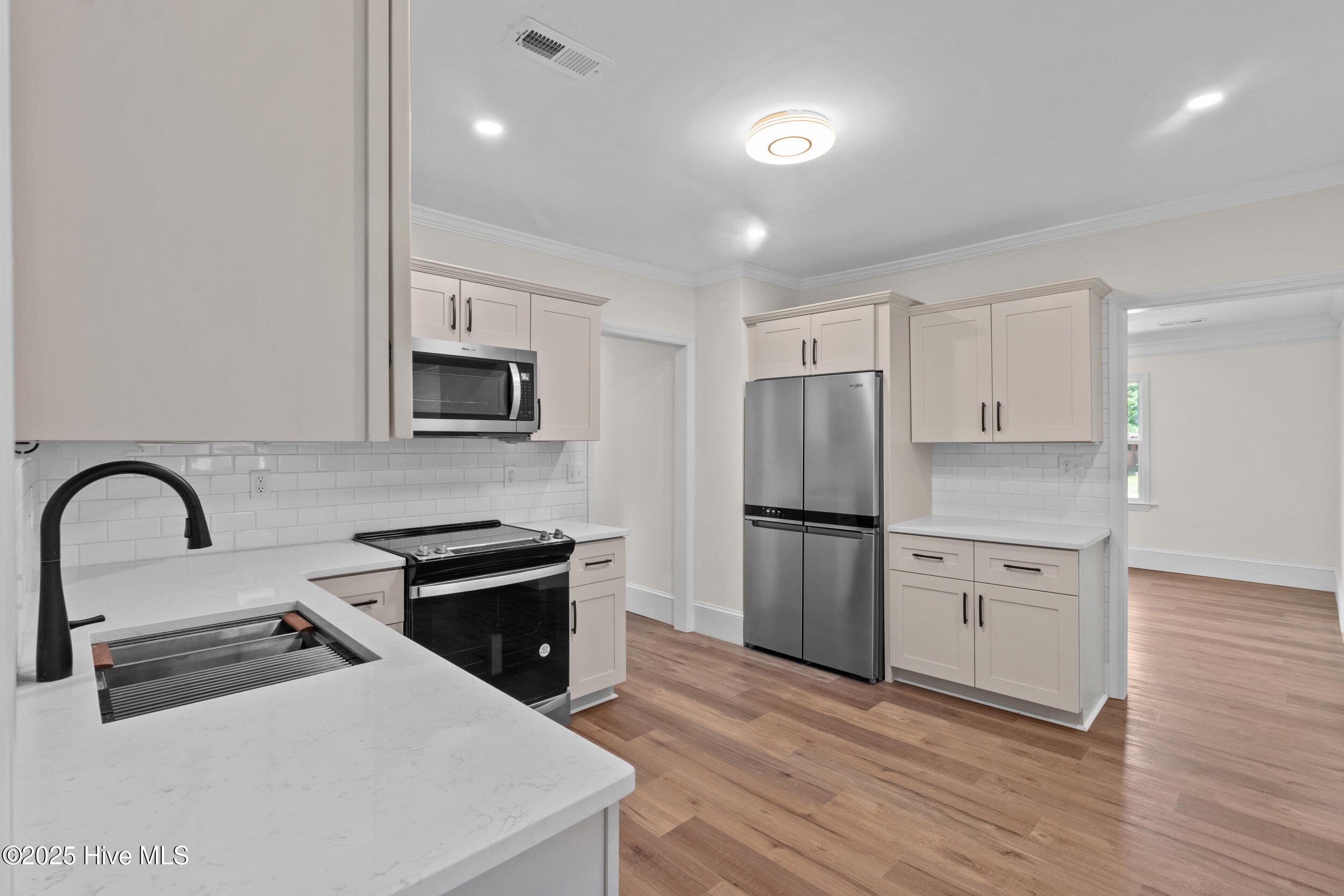 Burgaw, North Carolina 28425, United States, 3 Bedrooms Bedrooms, ,3 BathroomsBathrooms,Residential,Pending,256038