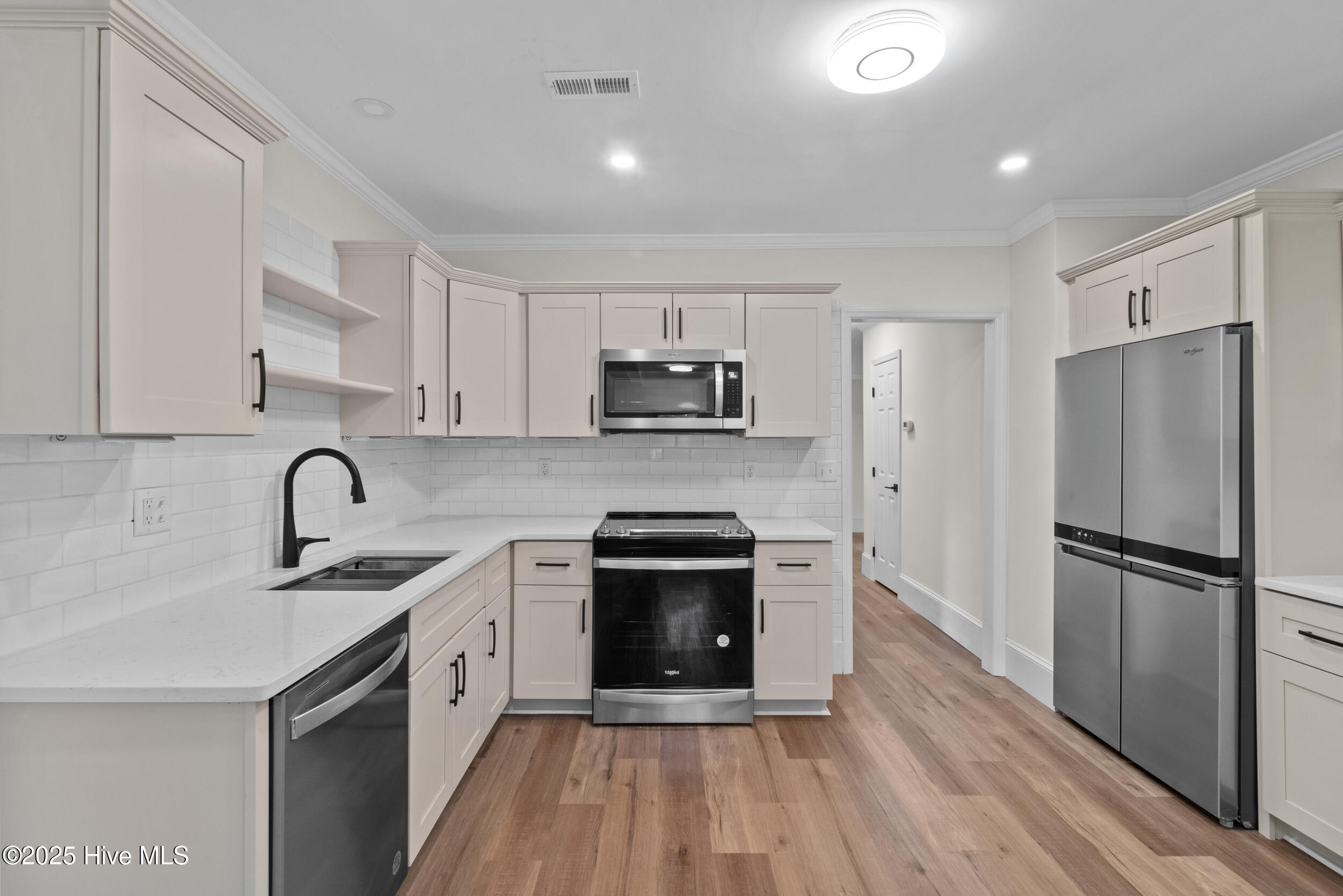 Burgaw, North Carolina 28425, United States, 3 Bedrooms Bedrooms, ,3 BathroomsBathrooms,Residential,Pending,256038