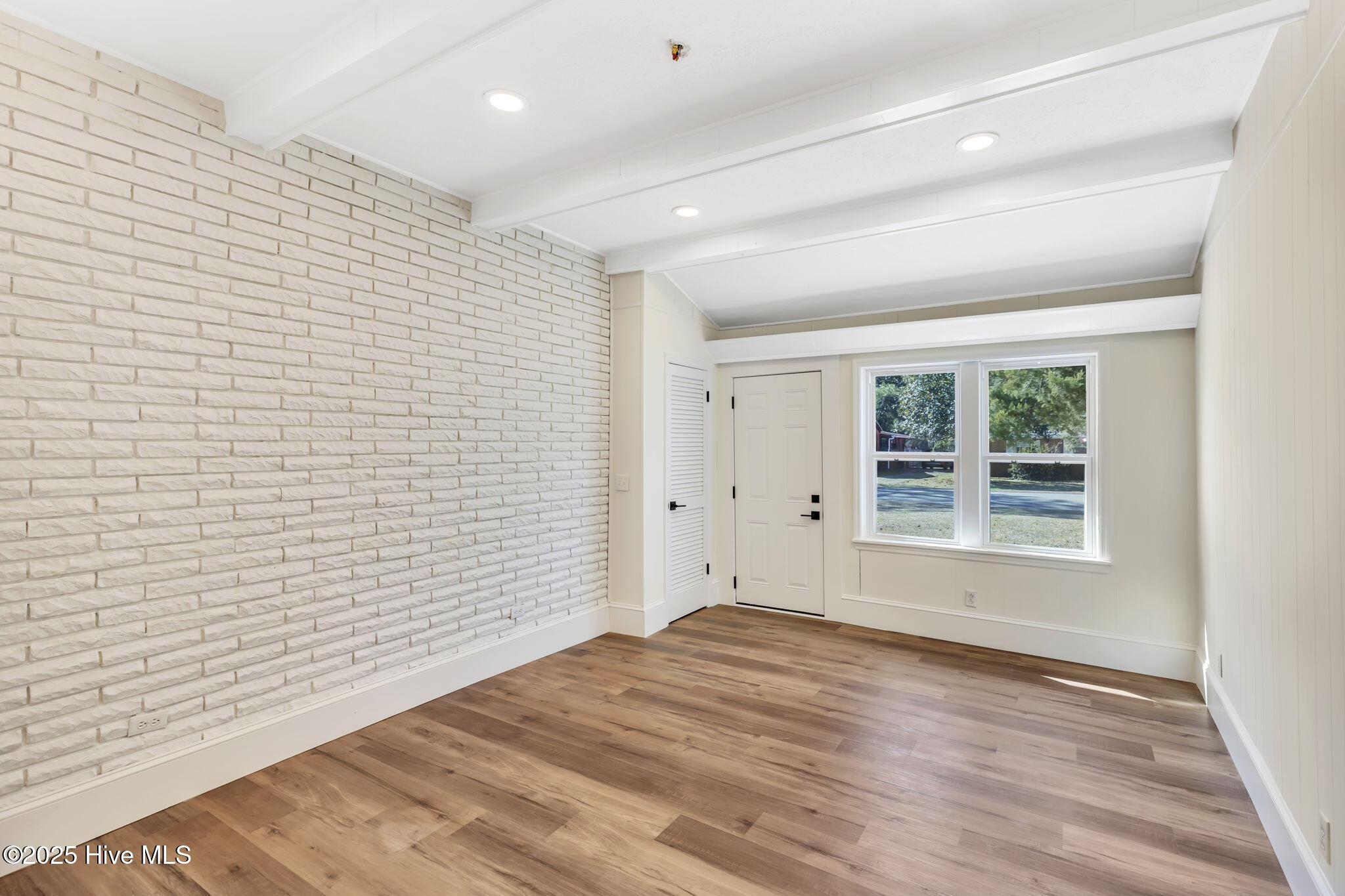 Burgaw, North Carolina 28425, United States, 3 Bedrooms Bedrooms, ,3 BathroomsBathrooms,Residential,Pending,256038