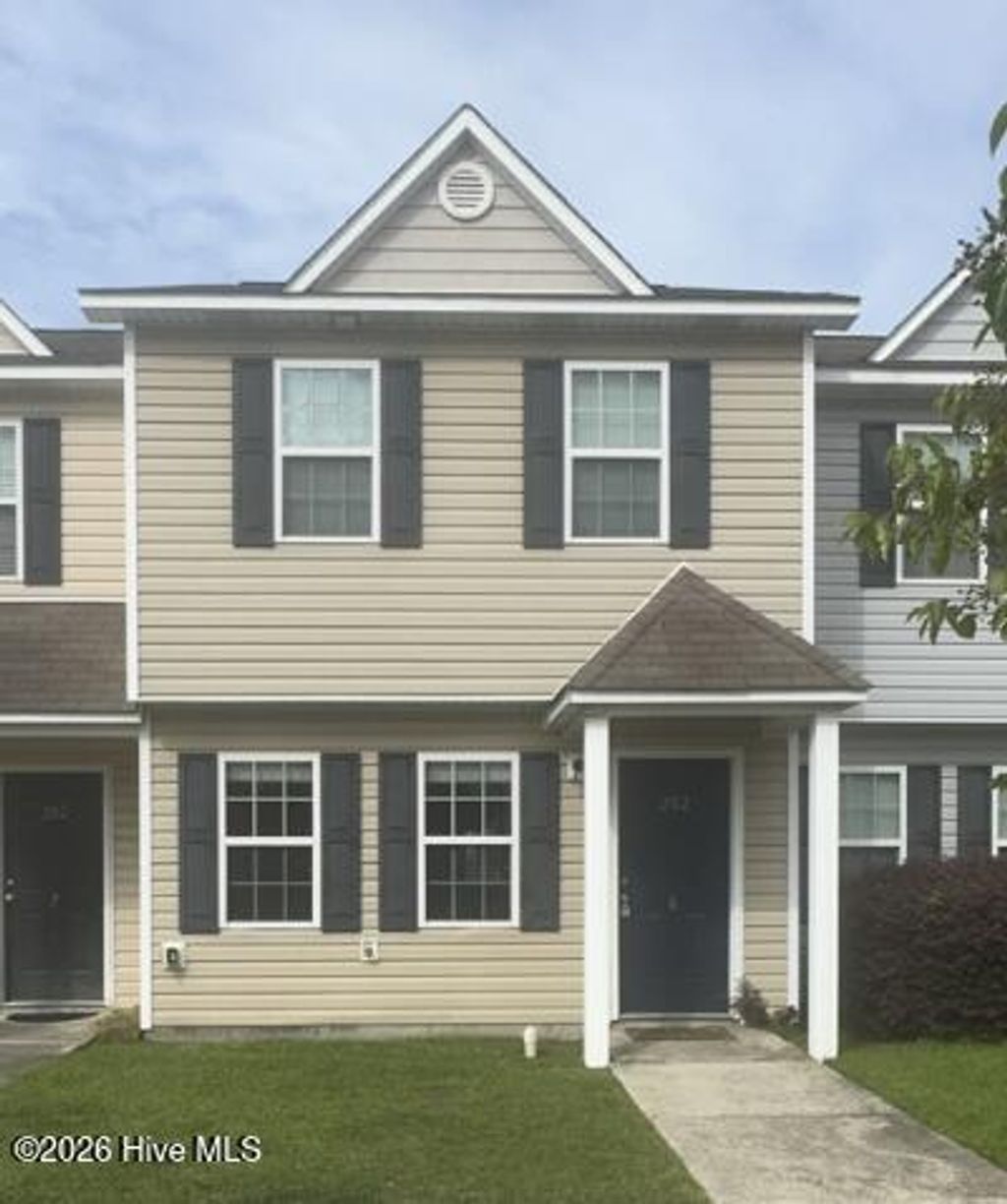 Photo of 202 Lanieve Court #6, Hubert, NC 28539 (MLS # 100570313)