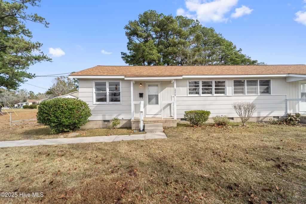 Photo of 2272 Onslow Drive, Jacksonville, NC 28540 (MLS # 100592556)