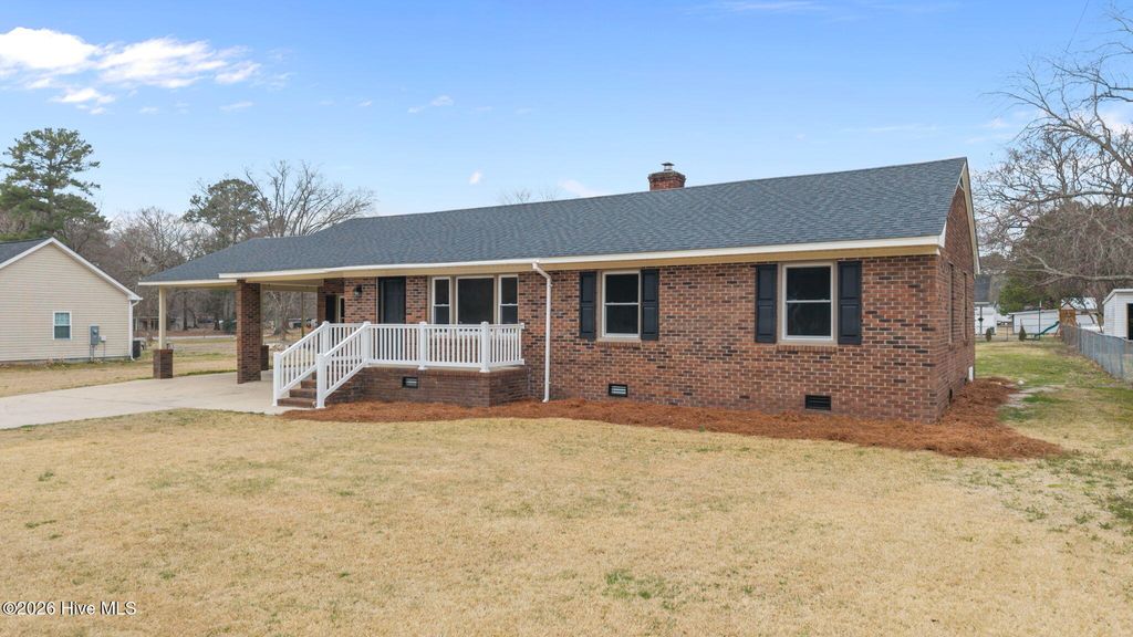 Photo of 450 Camellia Street, Kinston, NC 28504 (MLS # 100558618)
