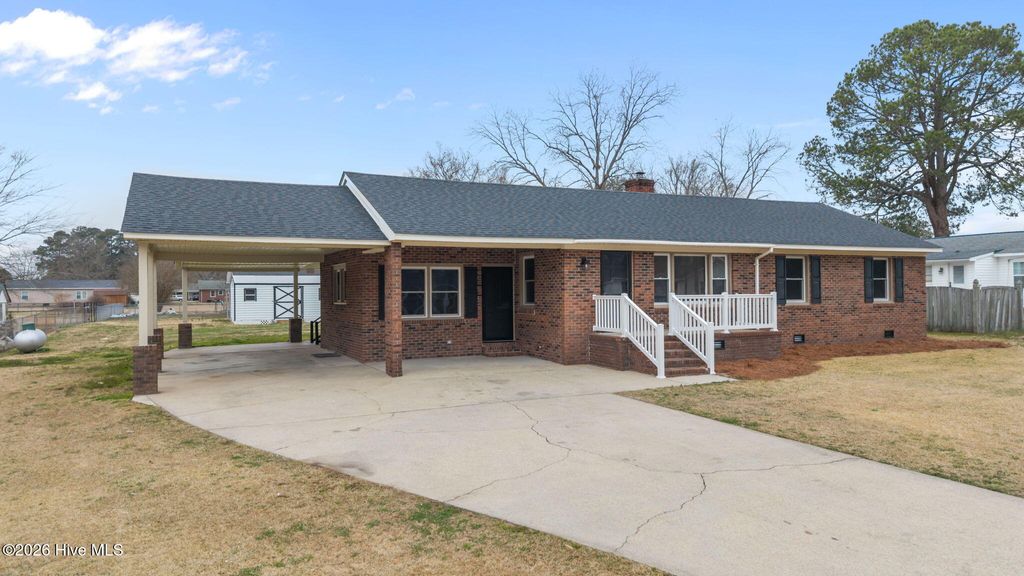 Photo of 450 Camellia Street, Kinston, NC 28504 (MLS # 100558618)