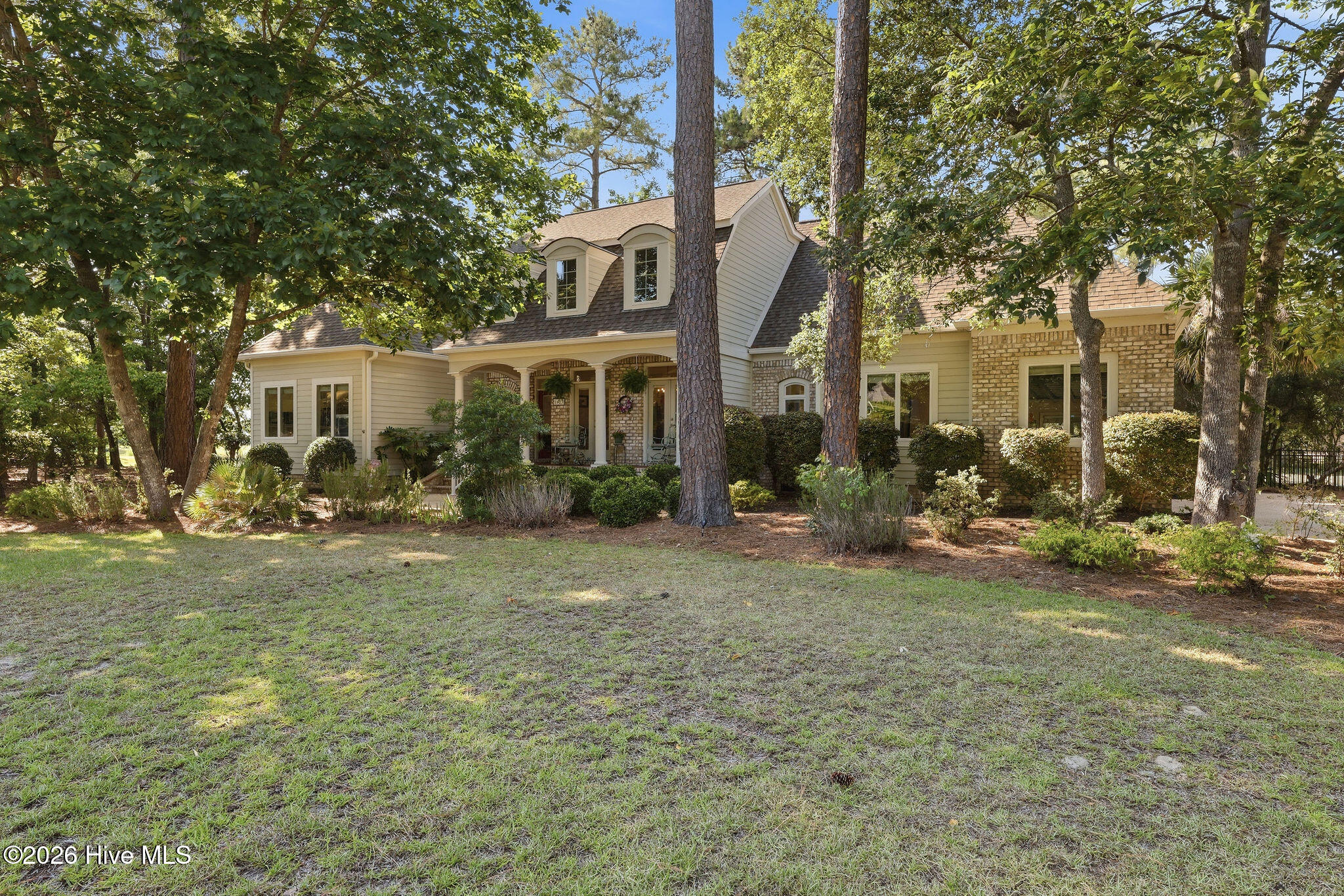 1623 Amberwood Drive SE