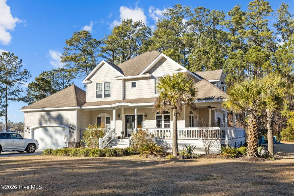 Photo of 108 Blue Heron Court, Beaufort, NC 28516 (MLS # 100552672)
