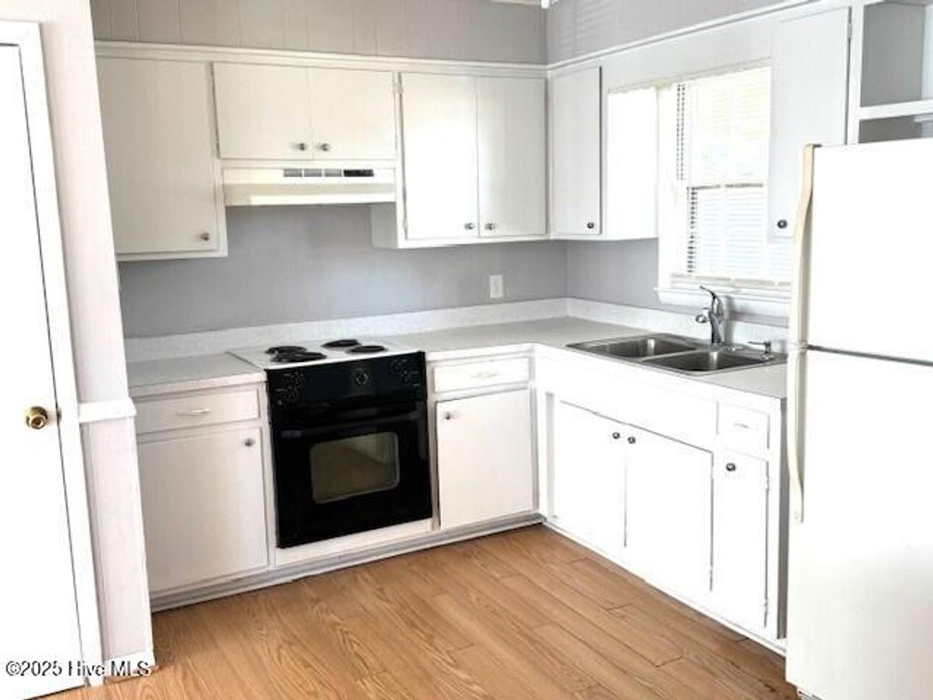 Photo of 4641 Middlesex Road, Wilmington, NC 28405 (MLS # 100585705)