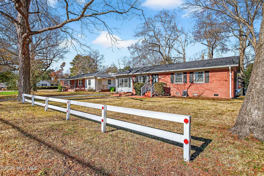 Photo of 1718 Park Avenue, New Bern, NC 28560 (MLS # 100547119)