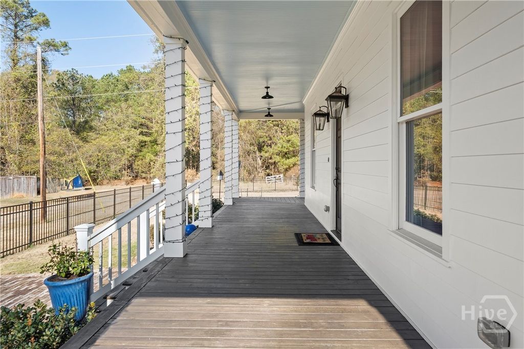 Photo of 855 Jasper Street St, Madison, GA 30650 (MLS # CL345173)