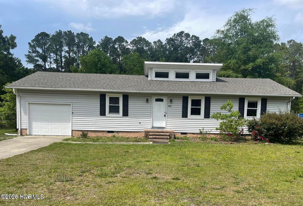 Photo of 235 Sand Ridge Road, Hubert, NC 28539 (MLS # 100571139)