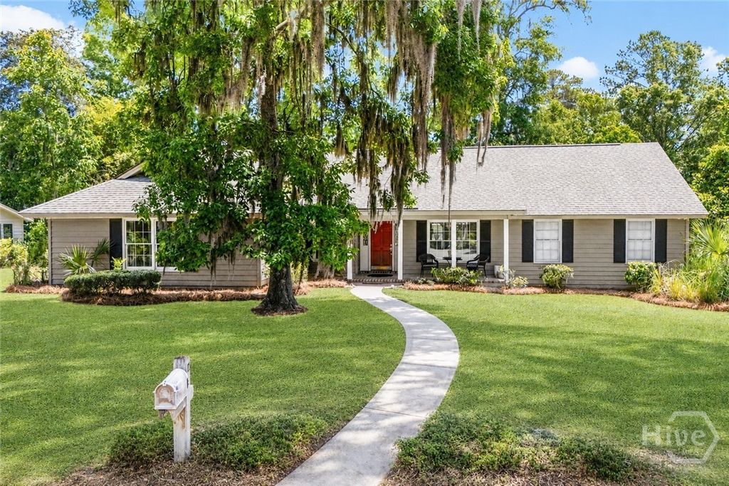 Photo of 12 Sutton Road, Savannah, GA 31419 (MLS # SA353039)