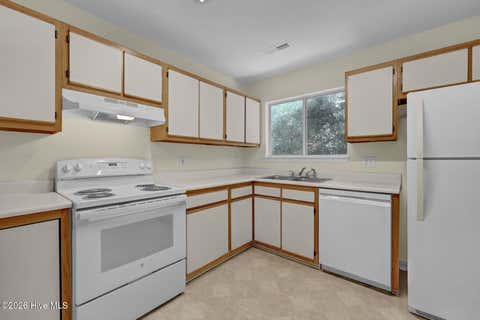 Tiny photo for 5221 Largo Court #201d, Wilmington, NC 28409 (MLS # 100596871)
