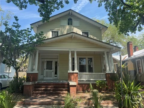 Photo of 630 E 40th Street, Savannah, GA 31401 (MLS # SA353841)
