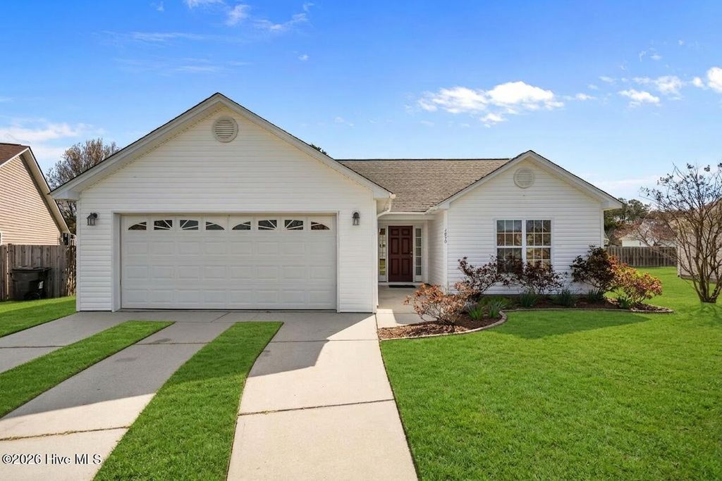 Photo of 4940 Montserrat Drive, Southport, NC 28461 (MLS # 100560946)