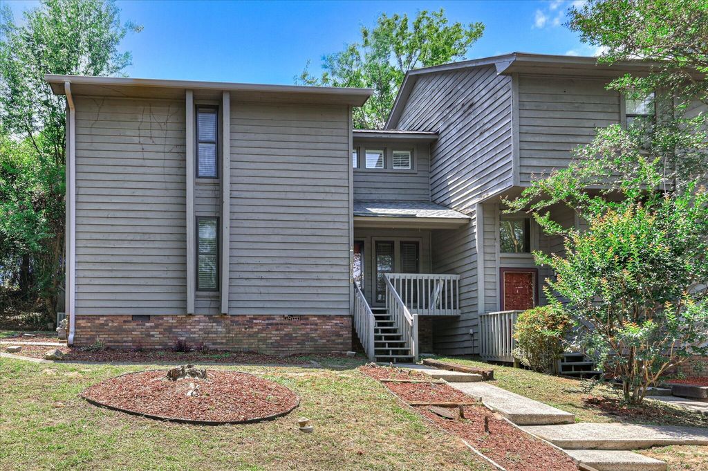 Photo of 3126 Village West Drive, Augusta, GA 30907 (MLS # 555601)