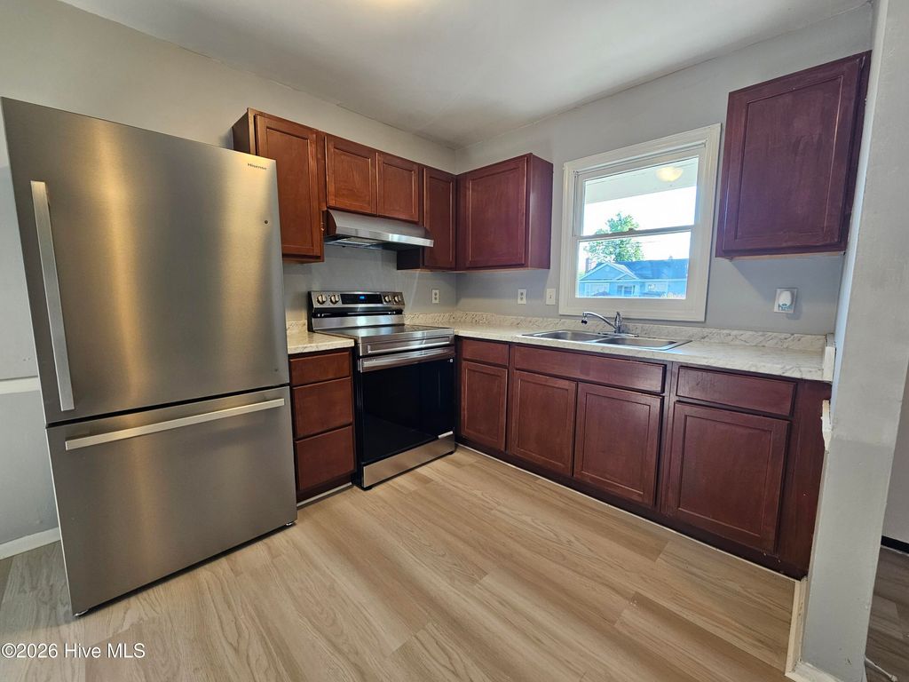 Photo of 812 S 13th Street, Wilmington, NC 28401 (MLS # 100568768)