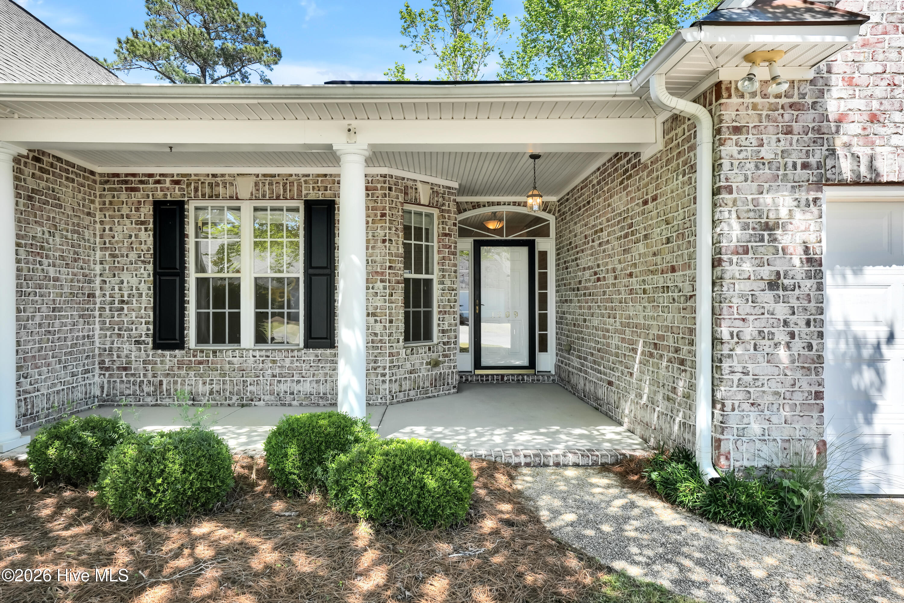 1009 N Sanderling Drive