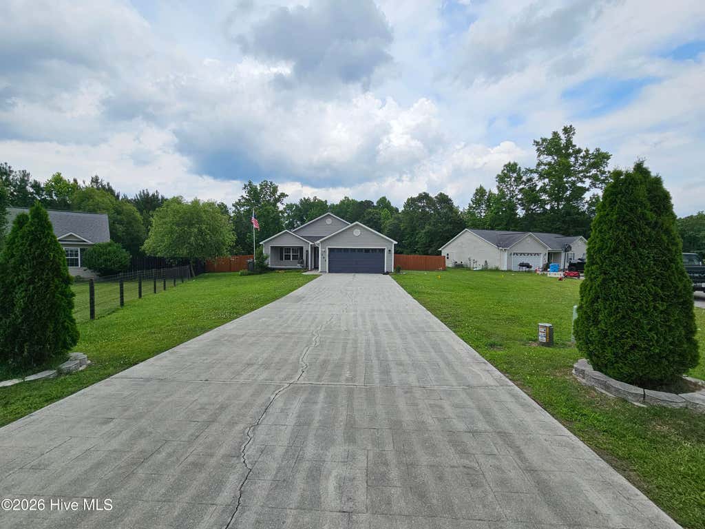 Photo of 307 Big Tree Lane, Chinquapin, NC 28521 (MLS # 100583999)