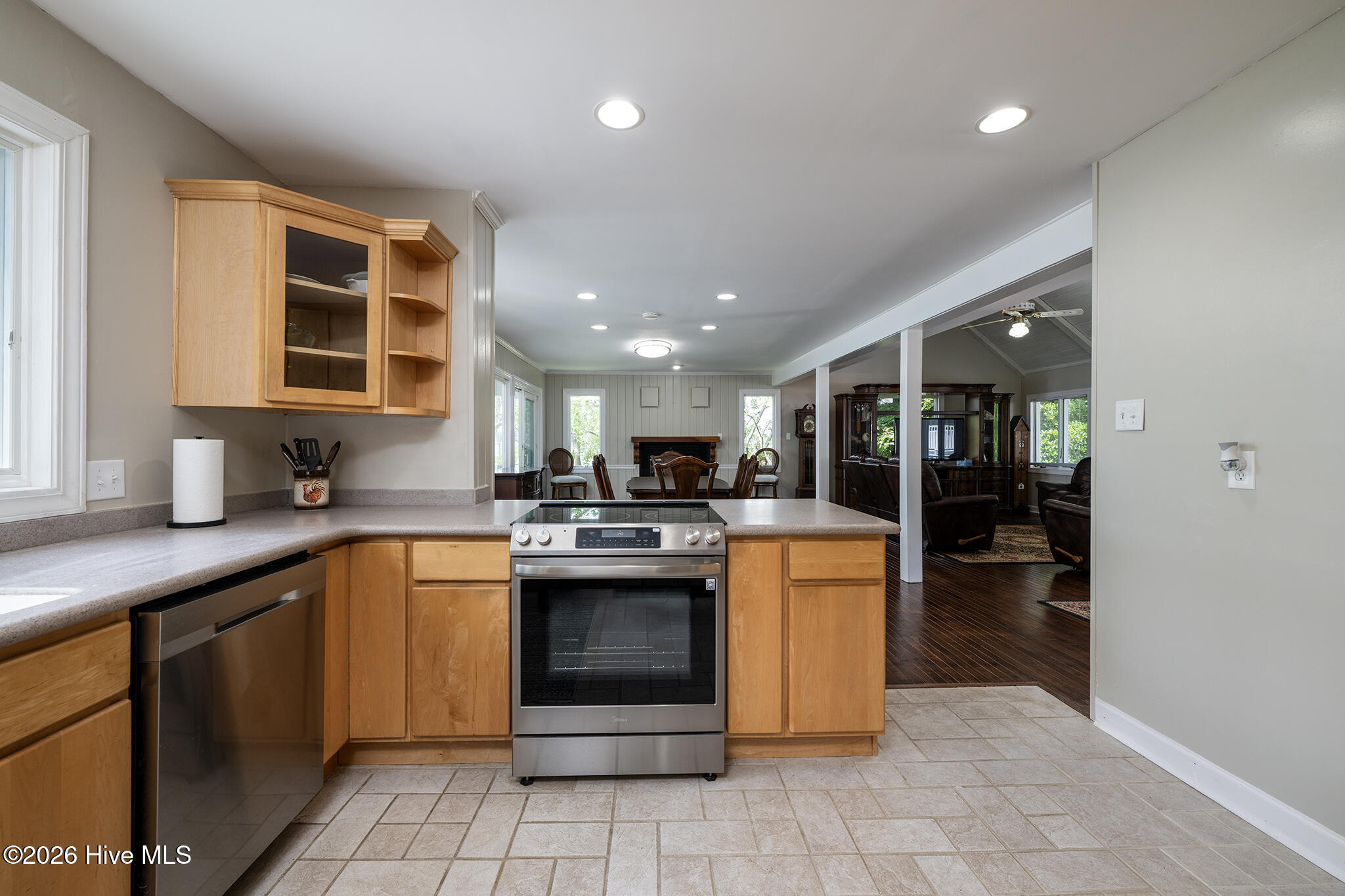 5616 Gondolier Drive